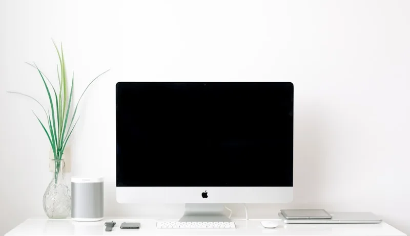 All-in-One HP 24" i5 8GB